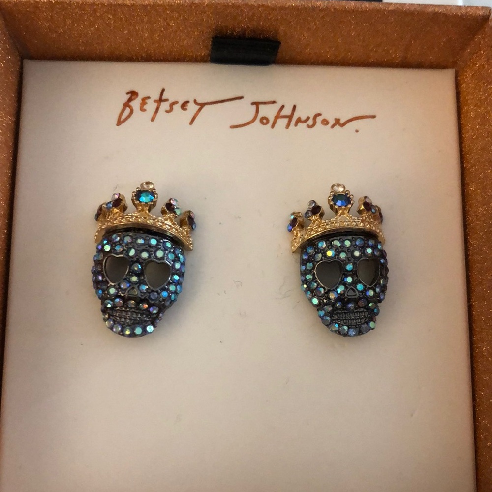 Betsey Johnson Gold Tone & Gunmetal Tone Skeleton King Stud Earrings Crystal NIB